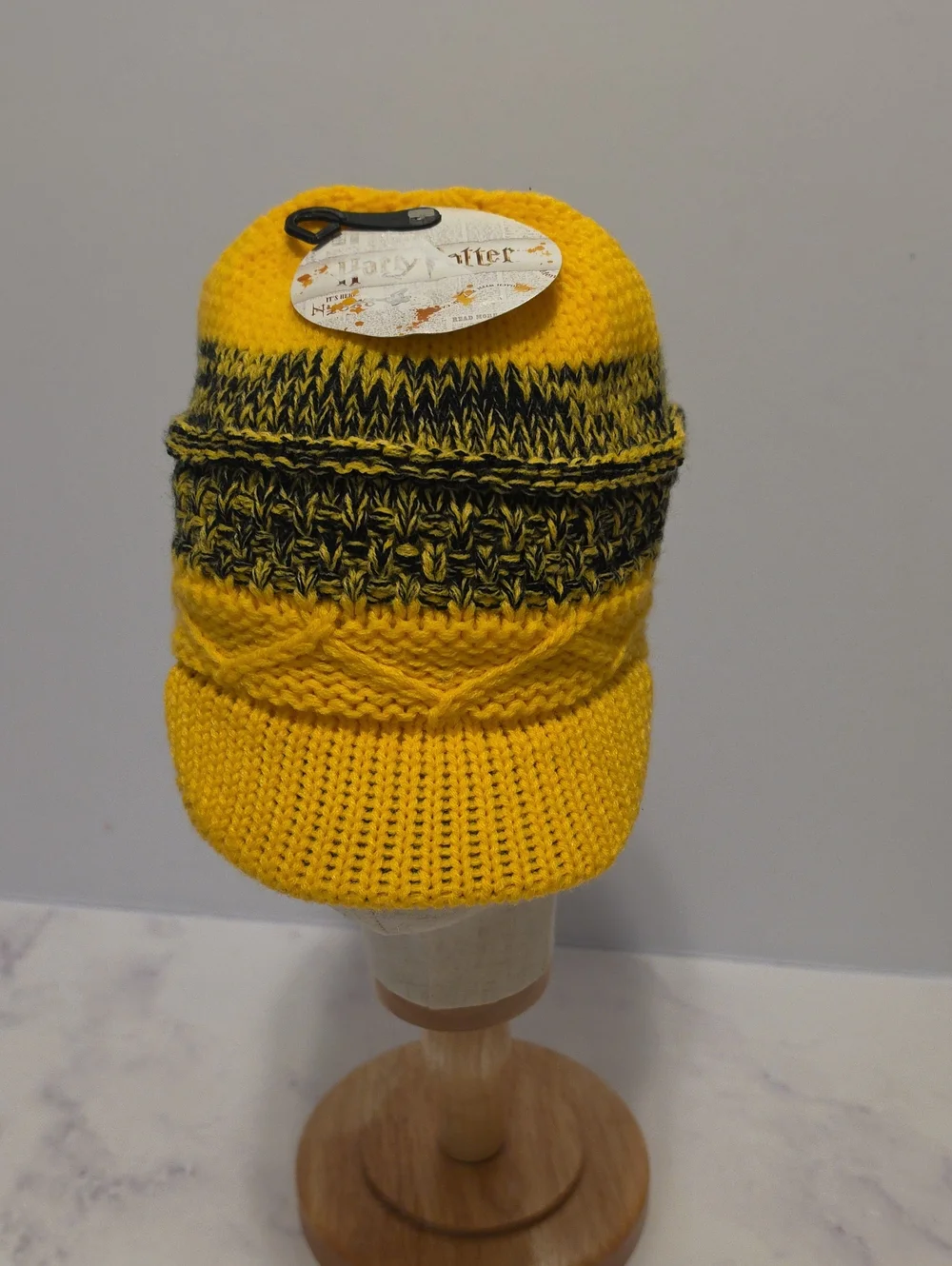 Harry Potter Yellow Knit Kids Visor Beanie with Crest - Brand New